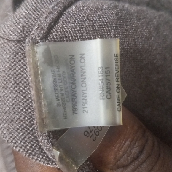 Calvin Klein Turle Neck - Picture 4 of 4